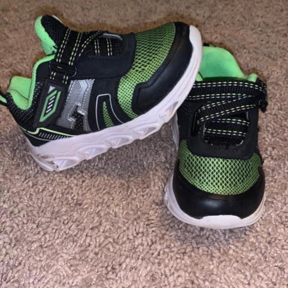 Toddler boy tennis shoes